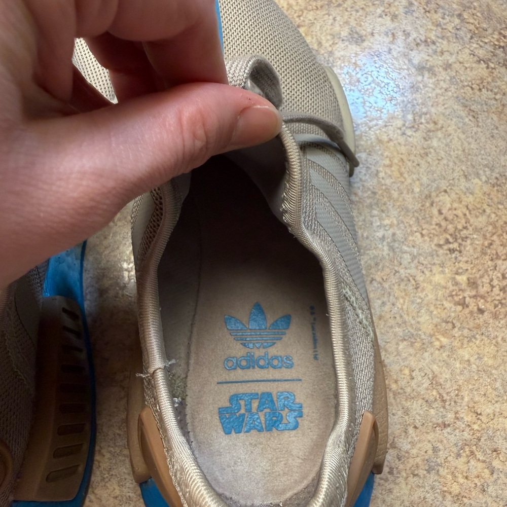 Adidas Star Wars NMD R1 Rey shoes - Picture 4 of 7